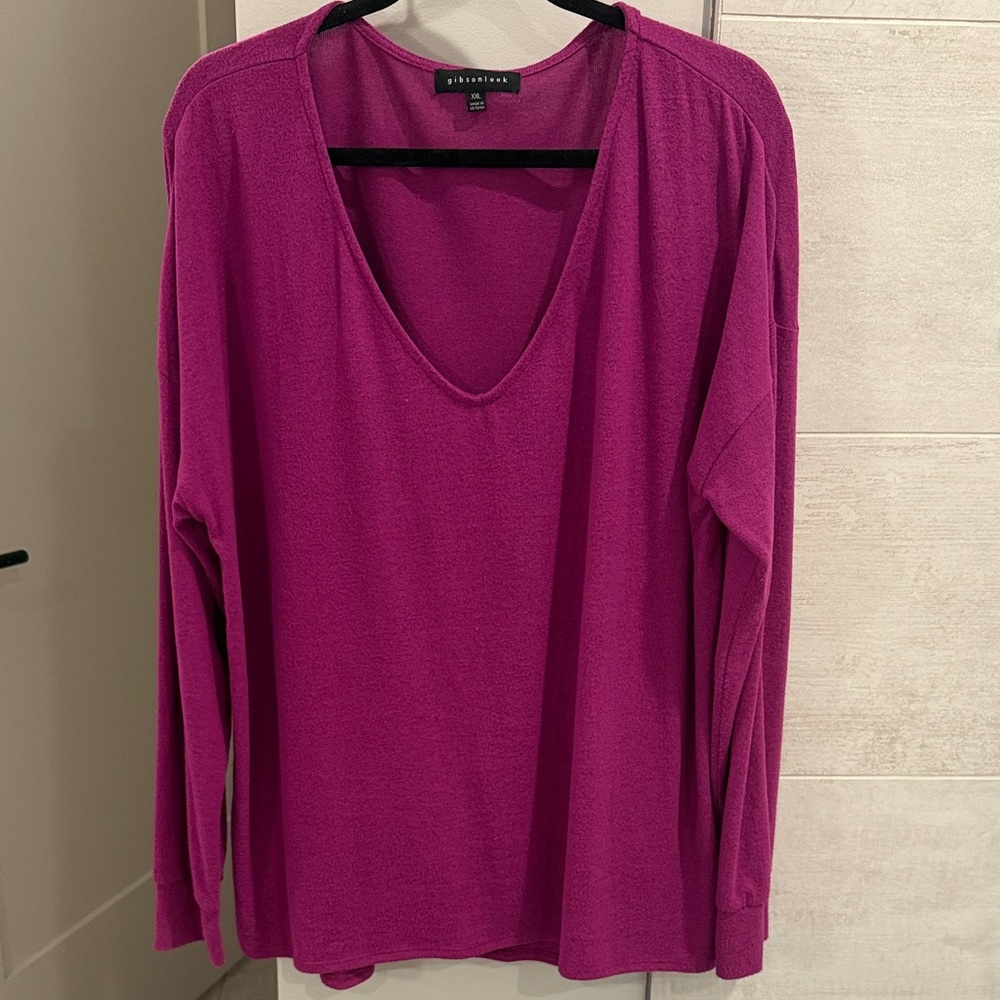 GIBSONLOOK FUCHSIA LONG SLEEVE